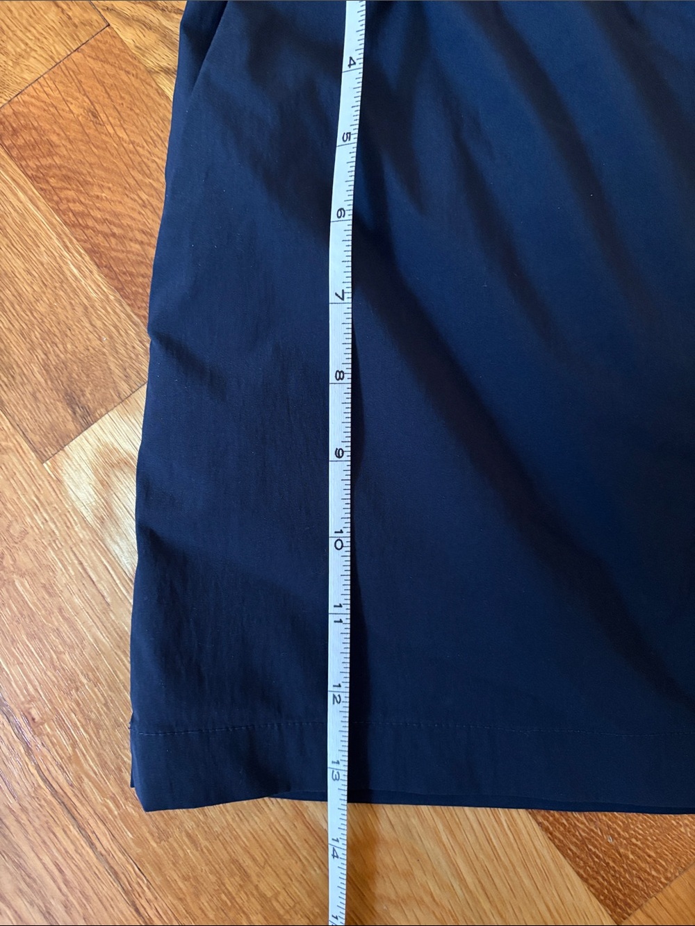 Athleta Navy Elastic-Waist Athletic Shorts - Picture 5 of 7